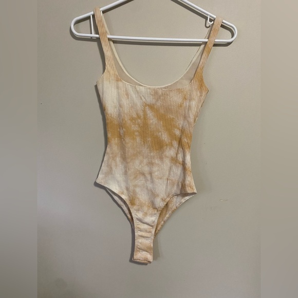 Princess Polly Ribbed Tye Dye Bodysuit Size 0 - Picture 2 of 5